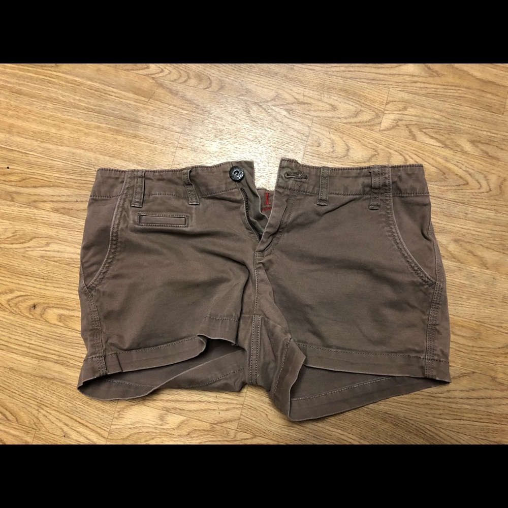 Elle shorts
